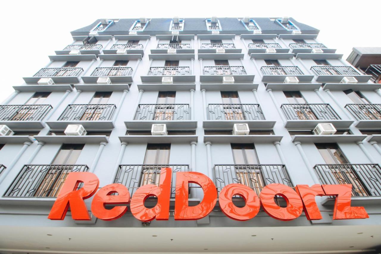 Reddoorz Plus @ Jardin Suites Guadalupe Nuevo Mandaluyong Exteriör bild