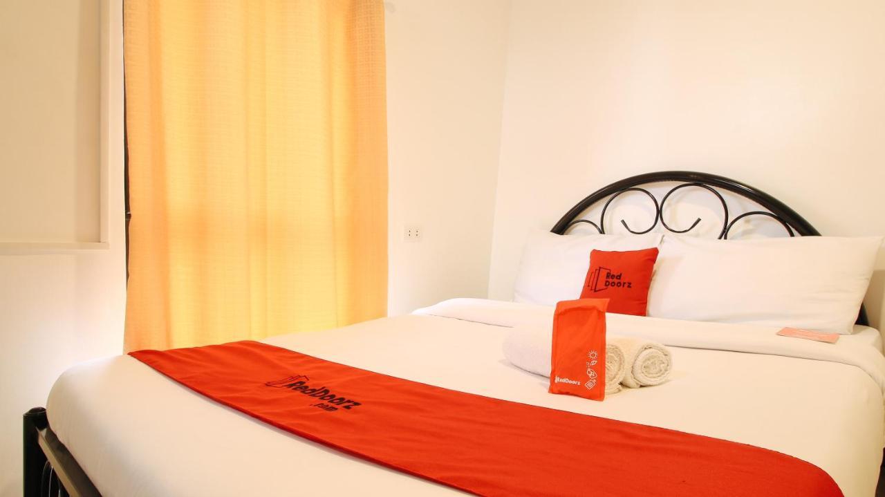 Reddoorz Plus @ Jardin Suites Guadalupe Nuevo Mandaluyong Exteriör bild