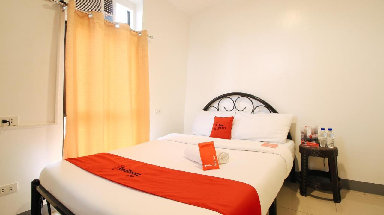 Reddoorz Plus @ Jardin Suites Guadalupe Nuevo Mandaluyong Exteriör bild